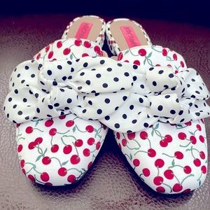Betsey Johnson Women's Adina Mule Flats, Bows & Cherries